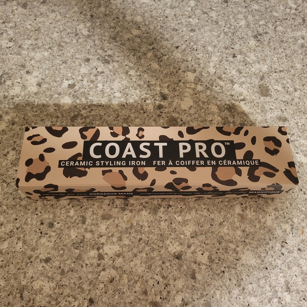 The Beachwaver Coast Pro Ceramic Styling Iron-  Leopord Print